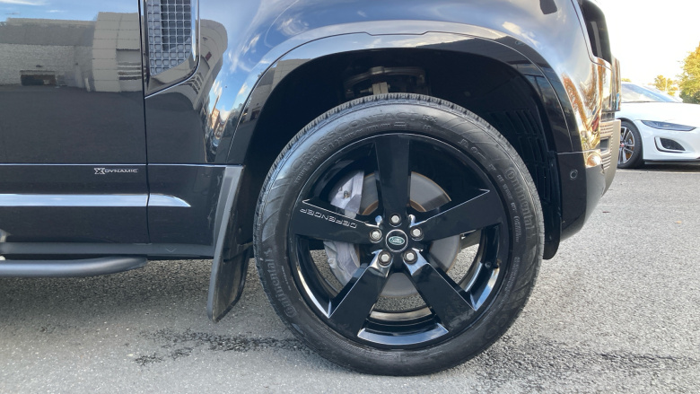 Land Rover Defender 3.0 D250 X-Dynamic S 90 3dr Auto Diesel Estate